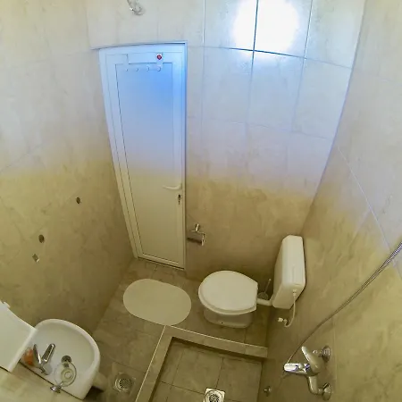Kuc Apartman *